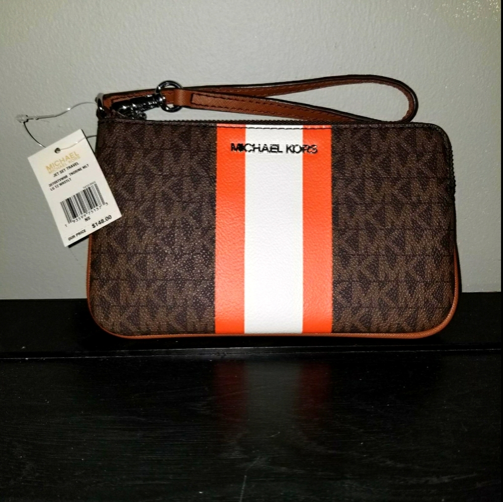 Michael Kors wristlet